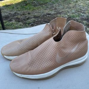 Nike Leather Sneaker